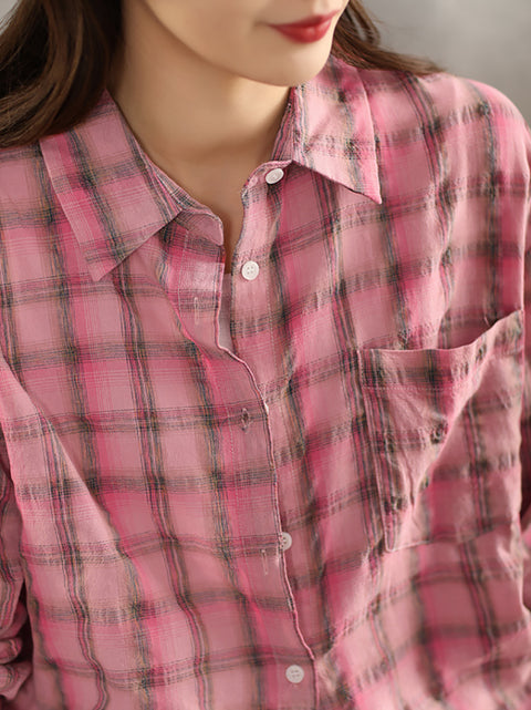 Camisa de lino con cuello vuelto y cuadros escoceses de estilo artístico para mujer